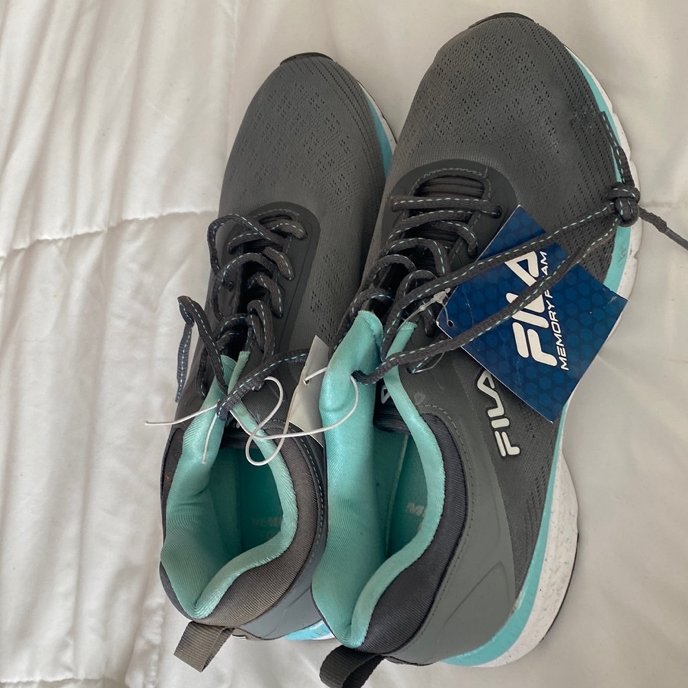 Fila memory foam shoes Womens size 10